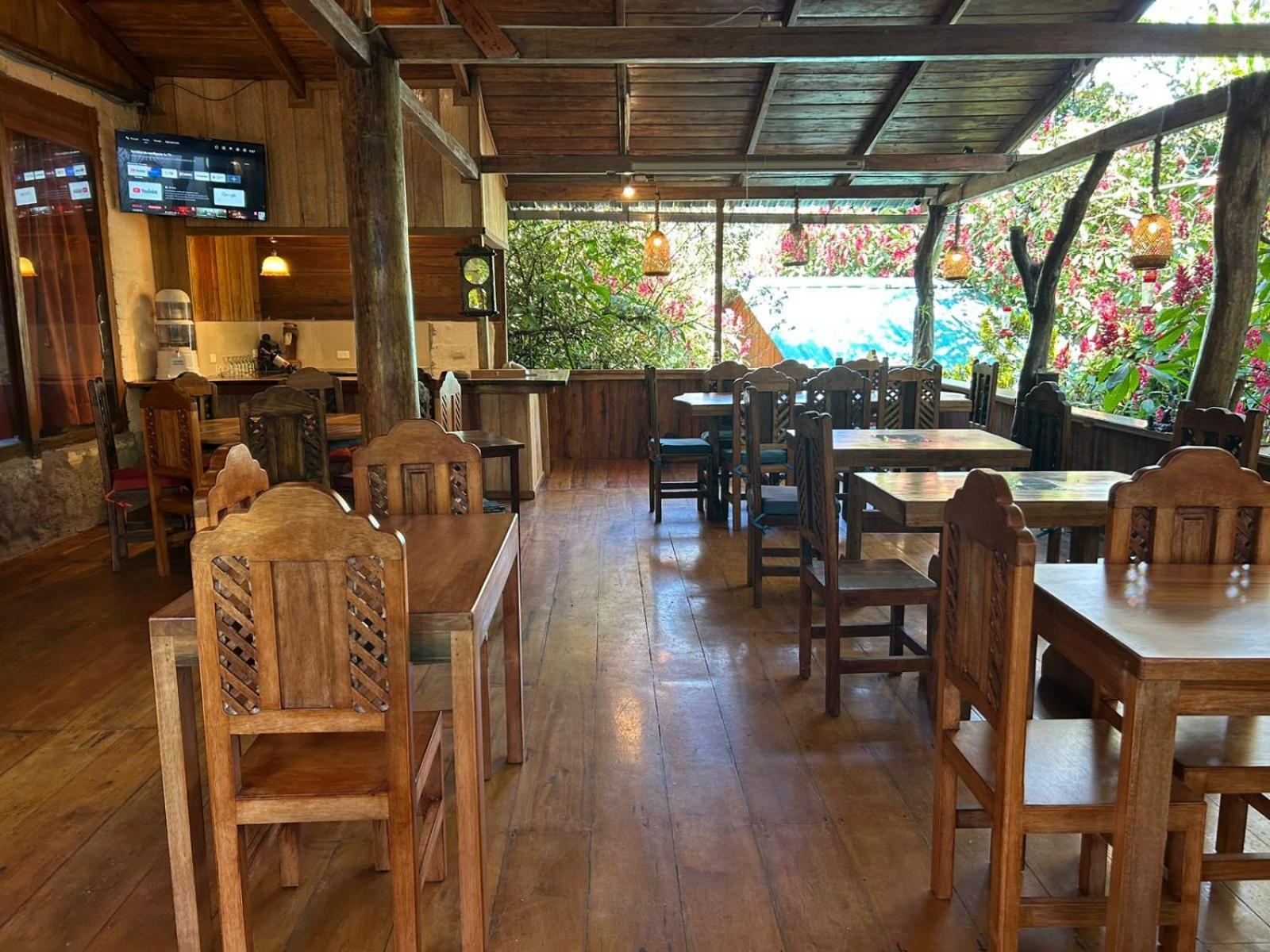 Hosteria Los Cedros De Миндо Екстериор снимка